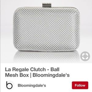 La Regale Silver Ball Mesh Clutch